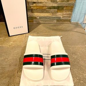 Gucci web slides